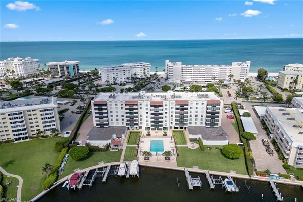 3430 Gulf Shore Blvd #6j, Naples, photo 4