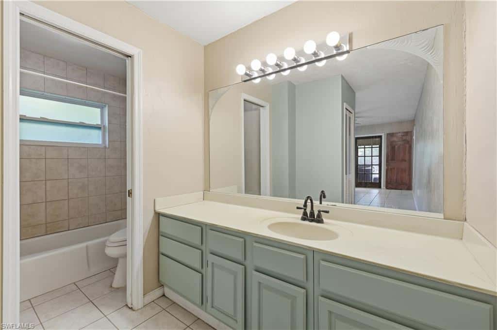 5681 Bur Oaks Ln, Naples, photo 16