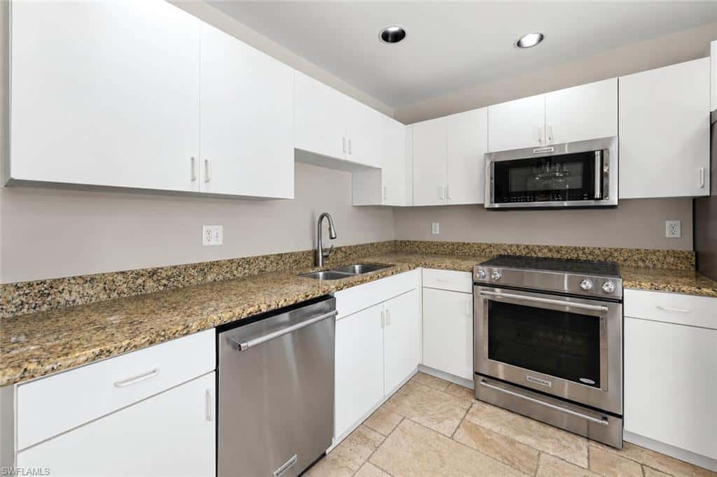 2070 39th St, Naples, photo 11