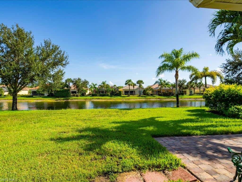 8647 Genova Ct, Naples, photo 27