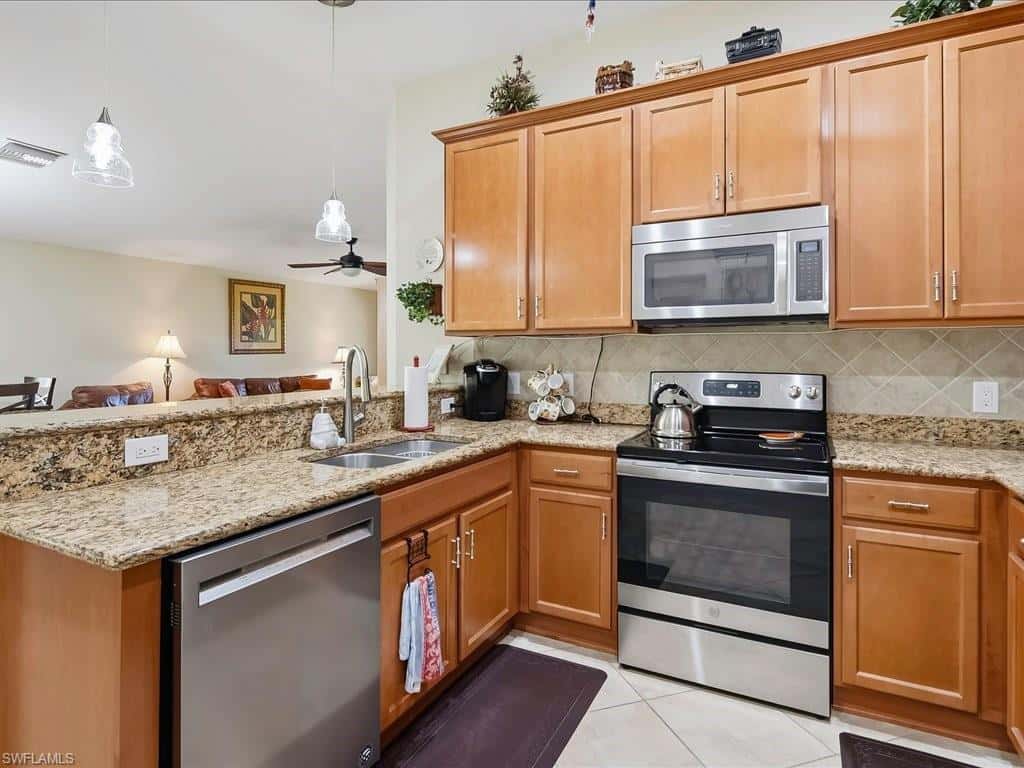 8647 Genova Ct, Naples, photo 15