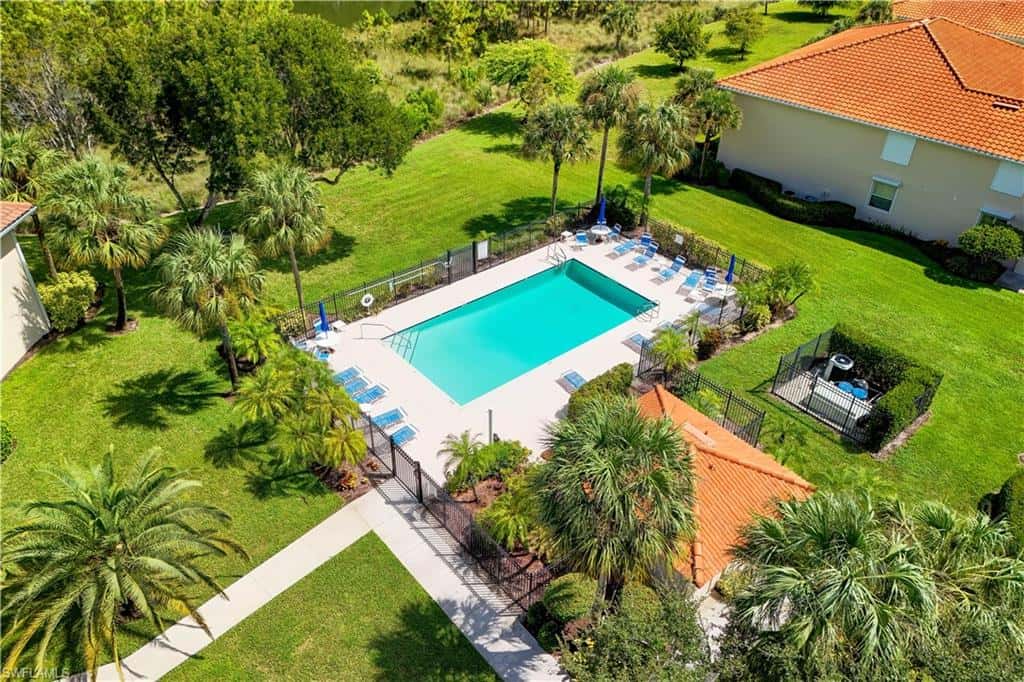 475 Robin Hood Cir #202, Naples, photo 26