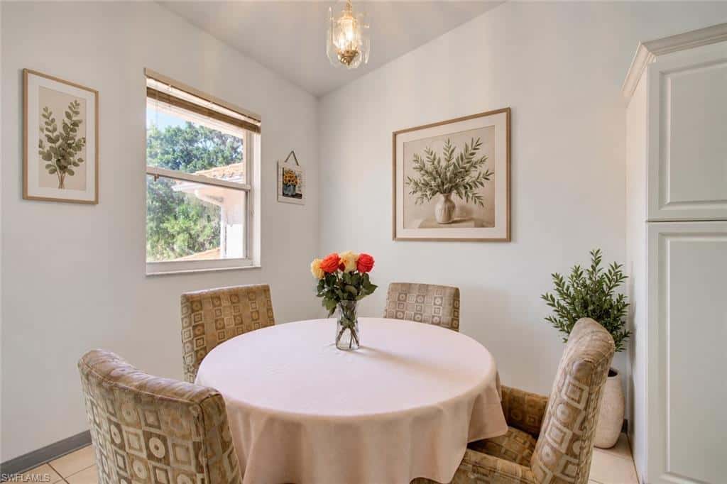475 Robin Hood Cir #202, Naples, photo 5