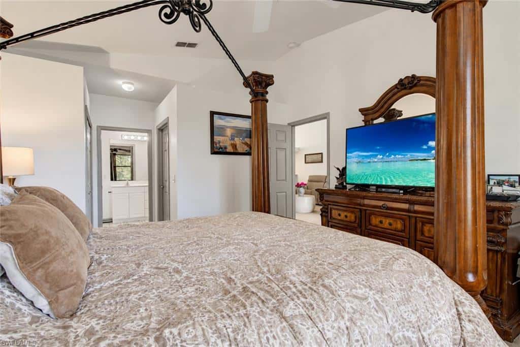 475 Robin Hood Cir #202, Naples, photo 15
