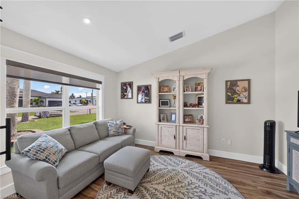 8 36th Ave, Cape Coral, photo 26
