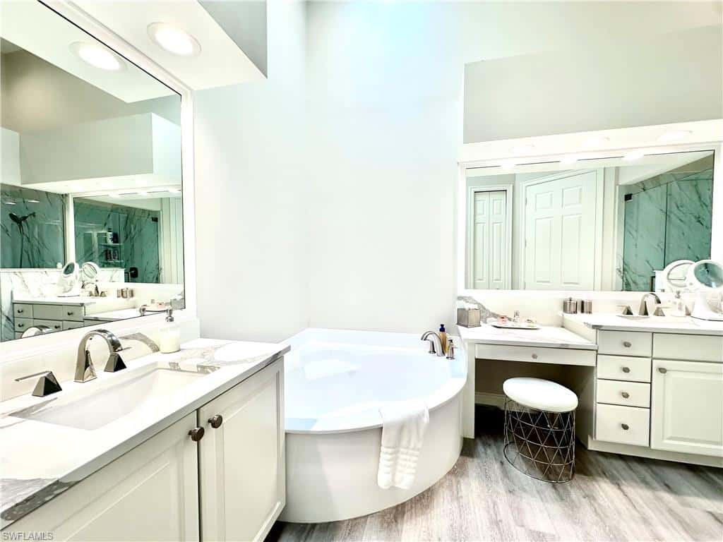 6438 Legacy Cir #304, Naples, photo 21