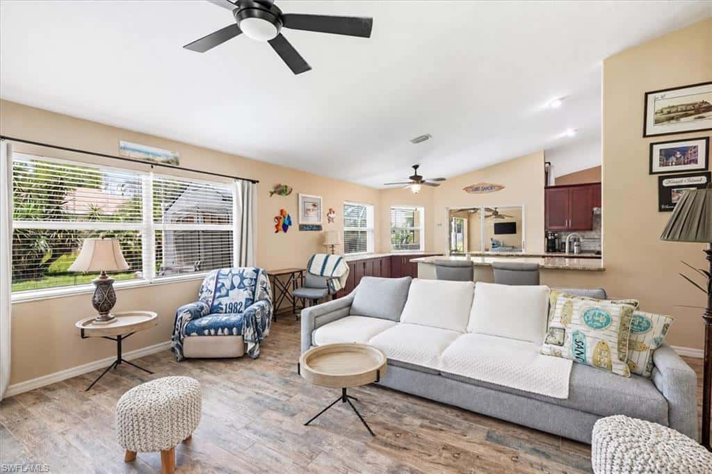 713 Milwaukee Blvd, Lehigh Acres, photo 6