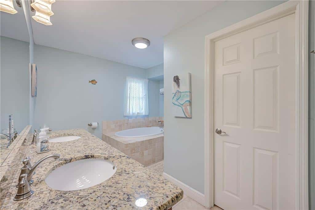 716 32nd Ct, Cape Coral, photo 17