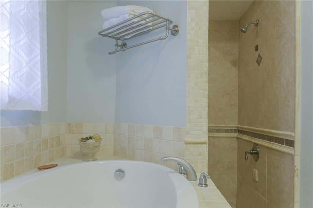 716 32nd Ct, Cape Coral, photo 18