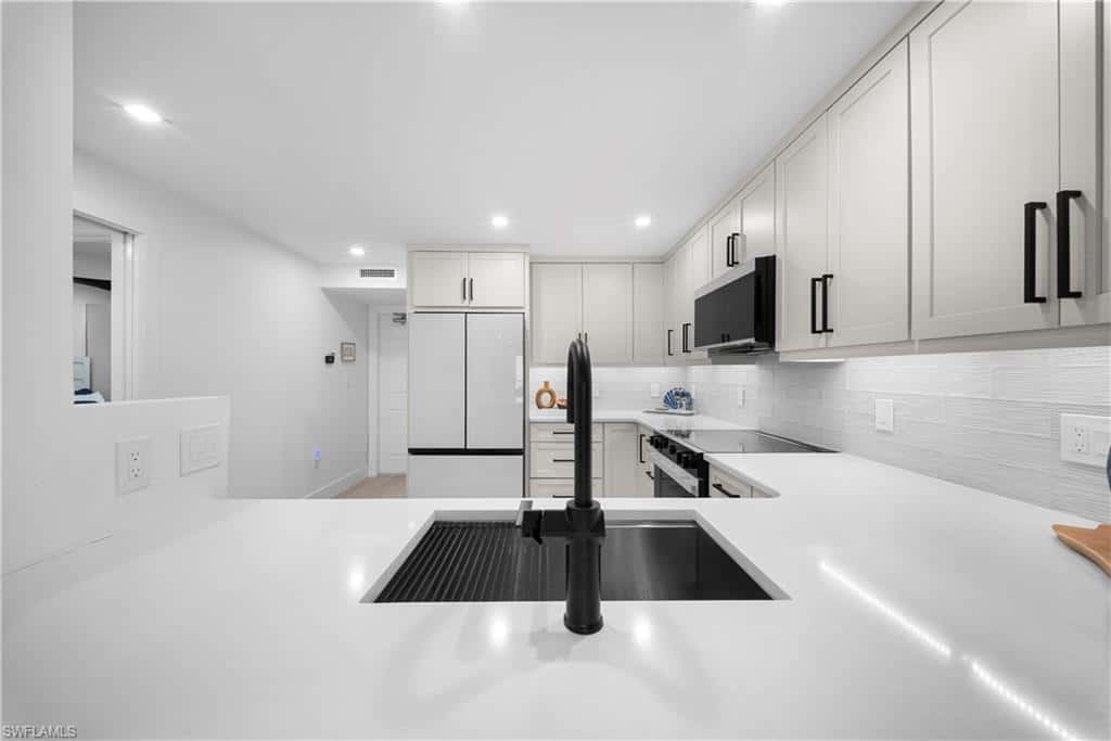 25870 Hickory Blvd #206, Bonita Springs, photo 5