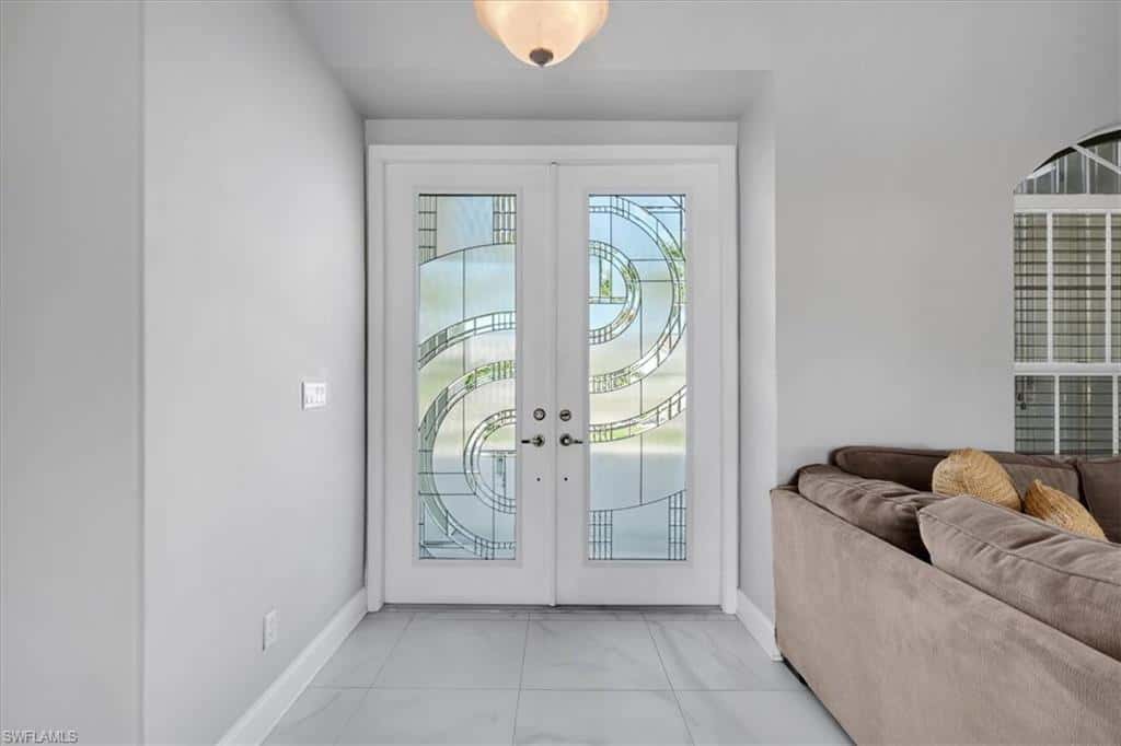 5221 9th Pl, Cape Coral, photo 5