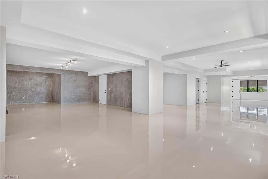 1085 Sandpiper St, Naples, photo 36