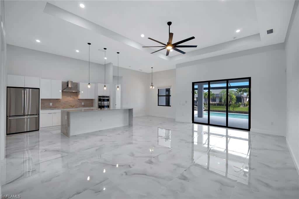 215 37th Ln, Cape Coral, photo 12