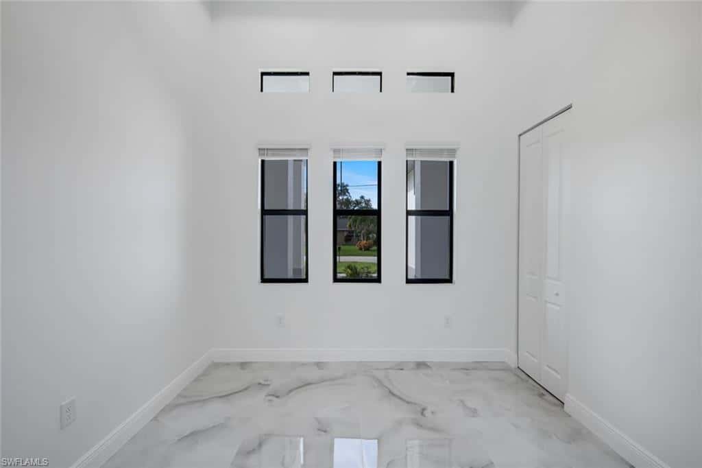 215 37th Ln, Cape Coral, photo 26