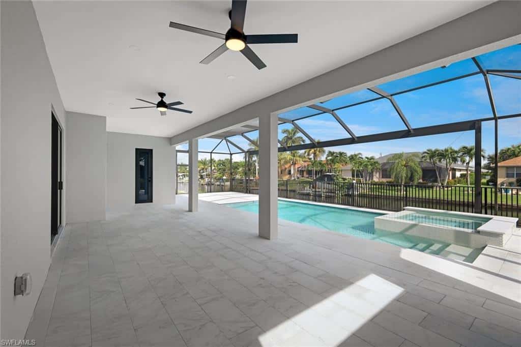 215 37th Ln, Cape Coral, photo 31