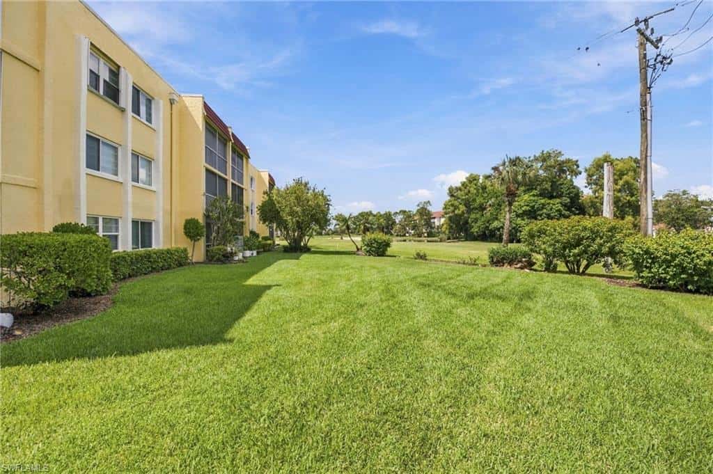1057 Forest Lakes Dr #307, Naples, photo 17