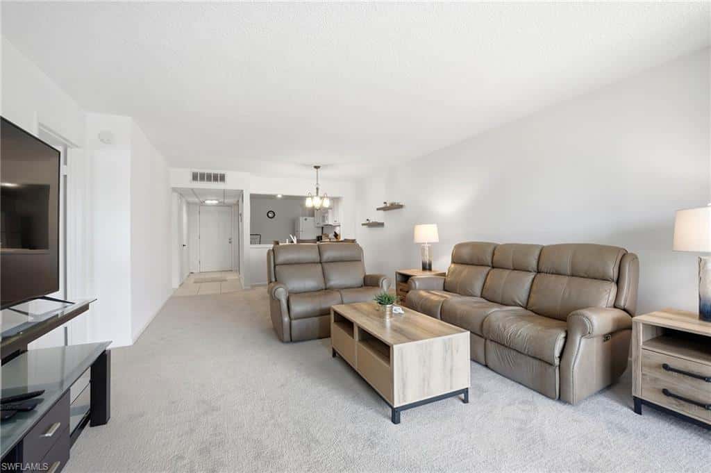 1057 Forest Lakes Dr #307, Naples, photo 9