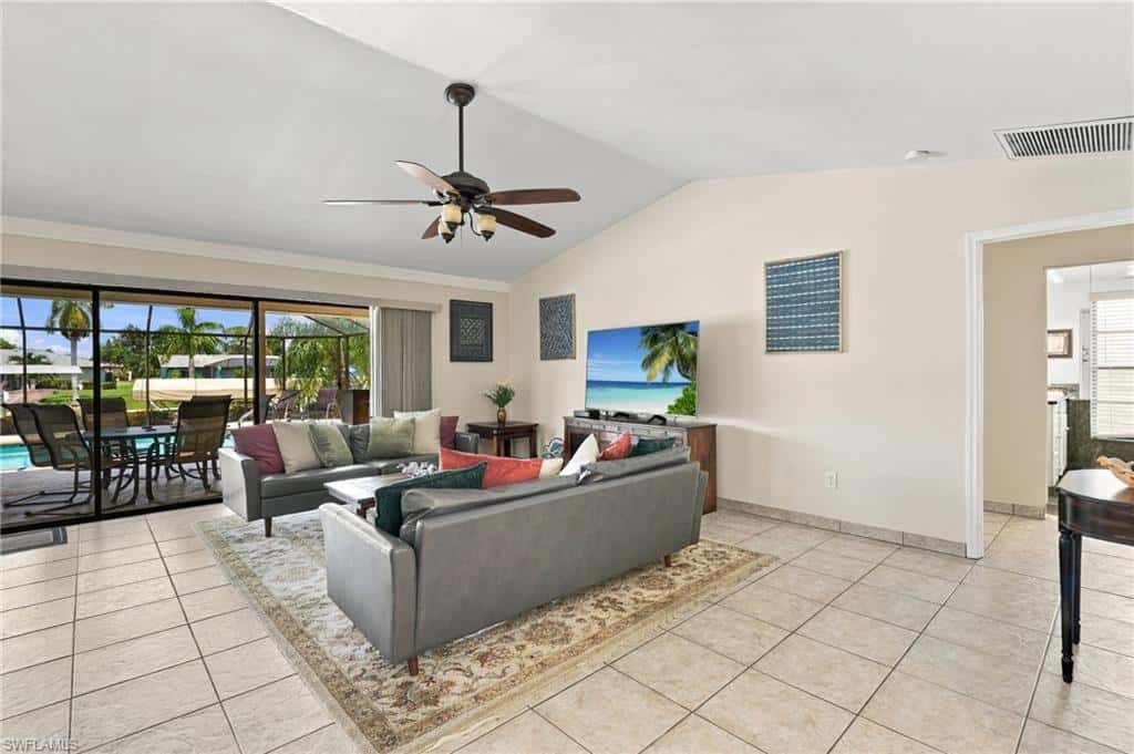 1327 17th St, Cape Coral, photo 9