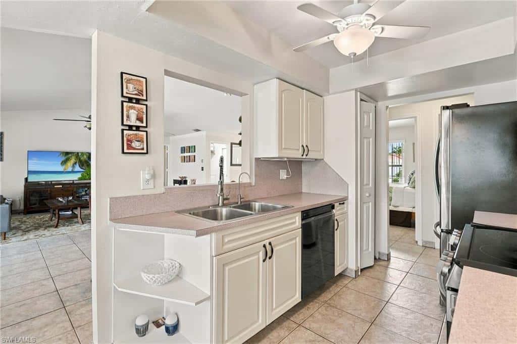 1327 17th St, Cape Coral, photo 15
