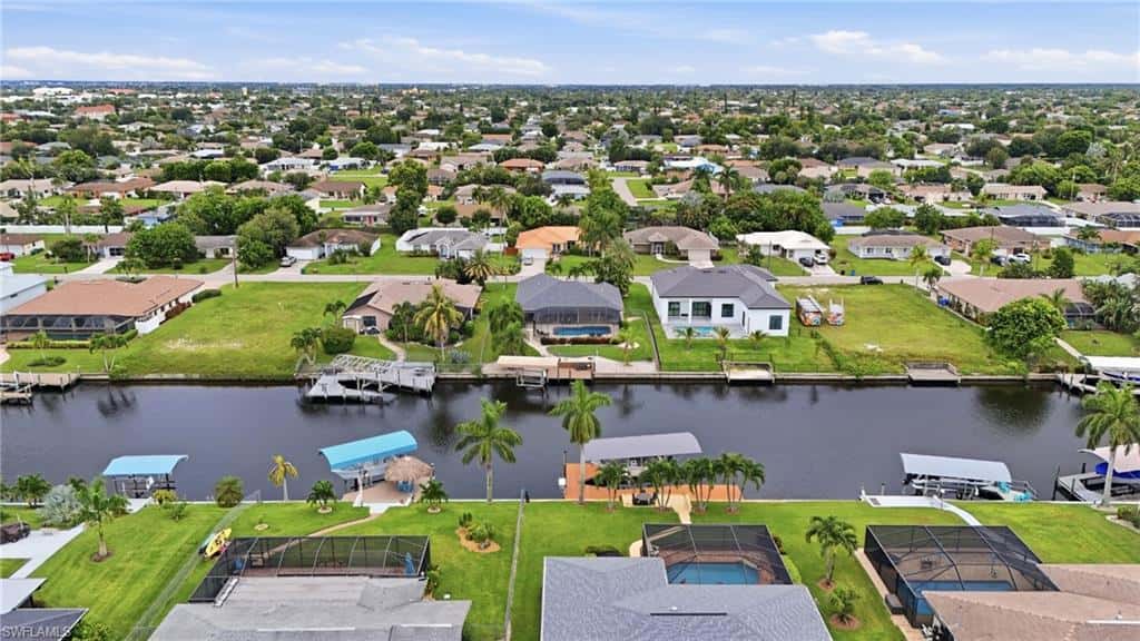 1327 17th St, Cape Coral, photo 39