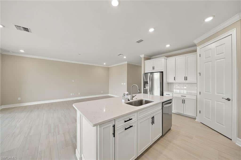 28089 Sanibel Sands St, Bonita Springs, photo 11