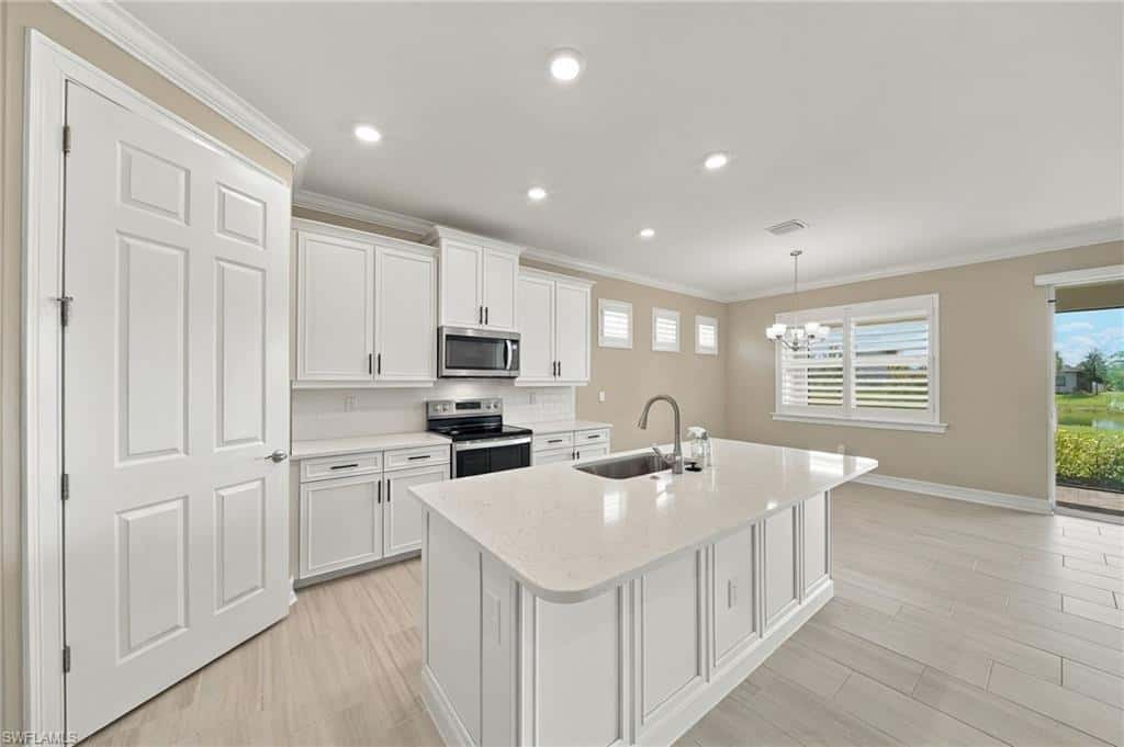28089 Sanibel Sands St, Bonita Springs, photo 8