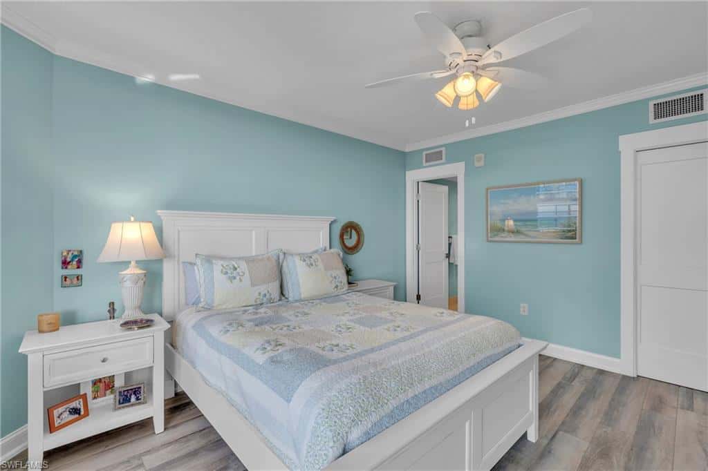6075 Pelican Bay Blvd #1403, Naples, photo 23