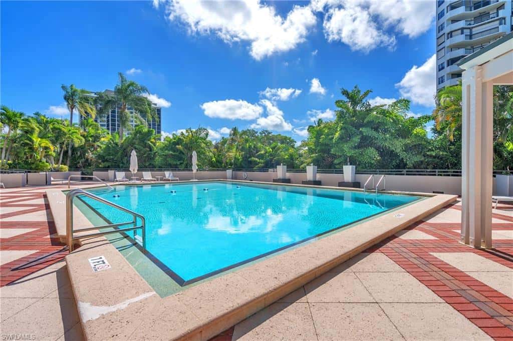 6075 Pelican Bay Blvd #1403, Naples, photo 27