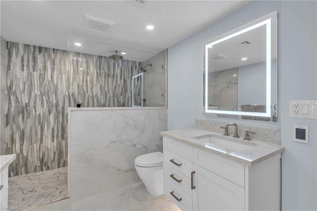 6075 Pelican Bay Blvd #1403, Naples, photo 21