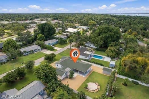 1657 Ardmore Rd, Fort Myers, photo 5