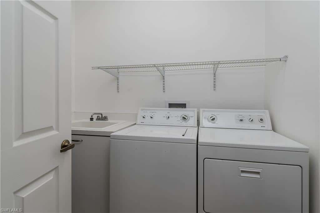 56 Silver Oaks Cir #202, Naples, photo 26