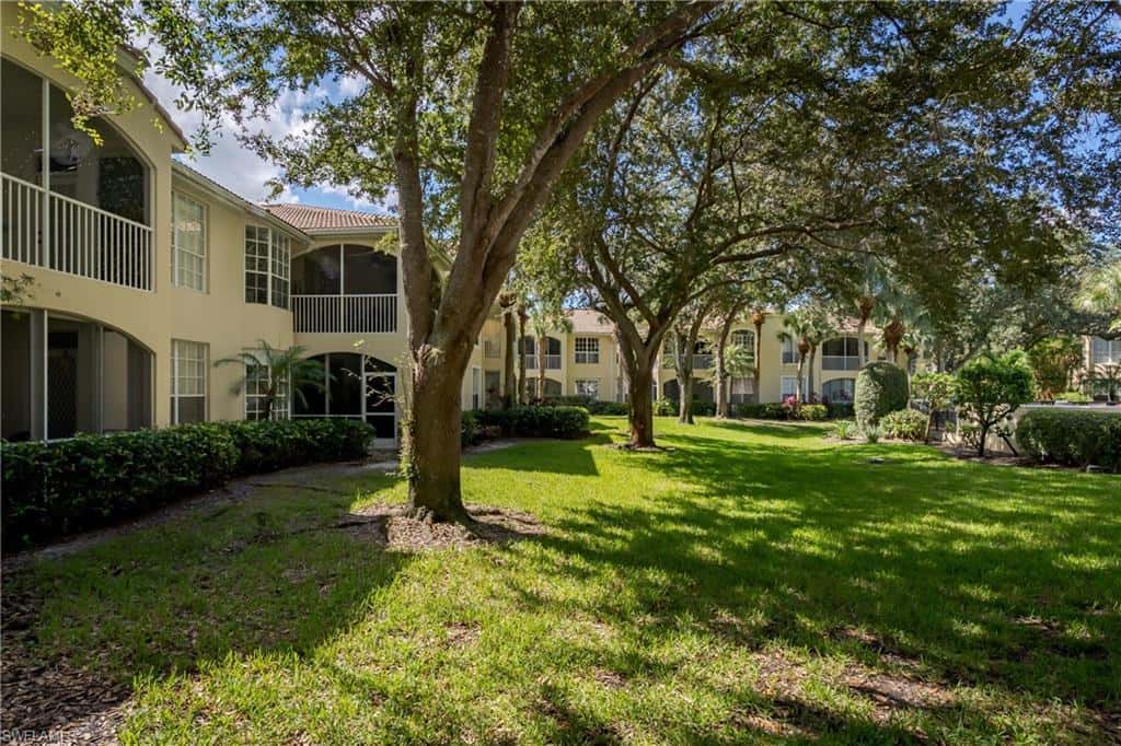 56 Silver Oaks Cir #202, Naples, photo 34
