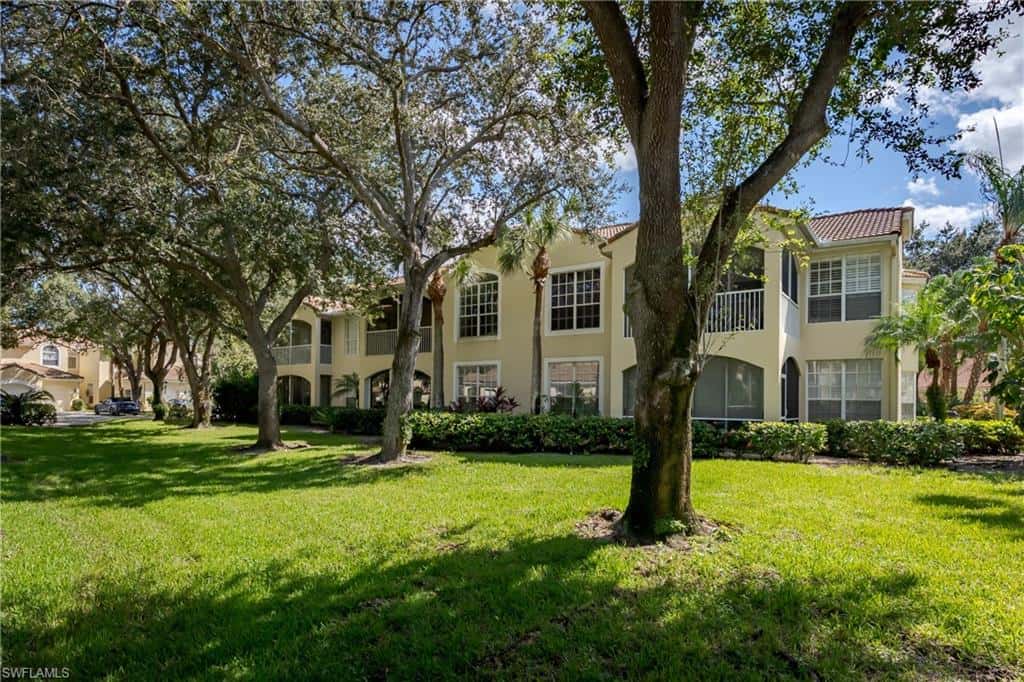 56 Silver Oaks Cir #202, Naples, photo 33