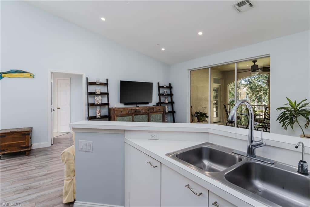 56 Silver Oaks Cir #202, Naples, photo 11