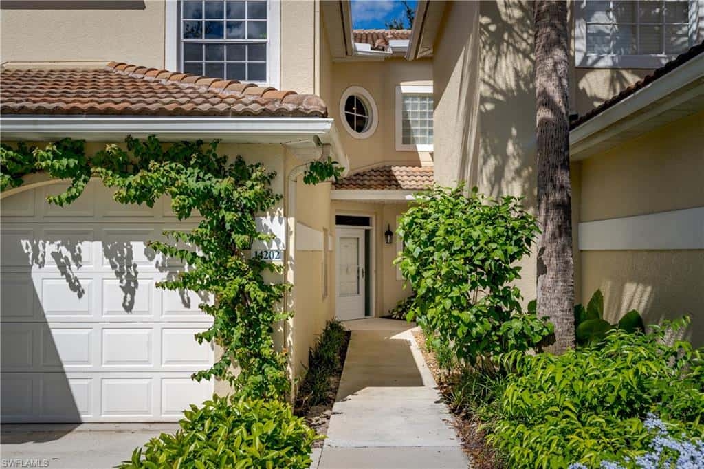56 Silver Oaks Cir #202, Naples, photo 35