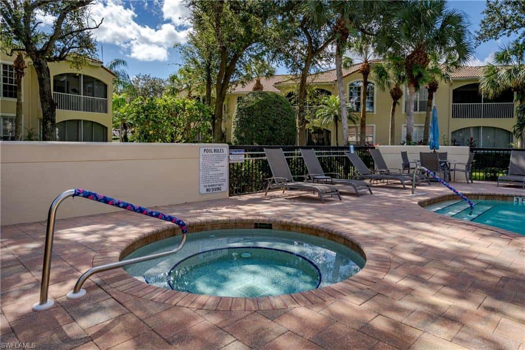 56 Silver Oaks Cir #202, Naples, photo 31