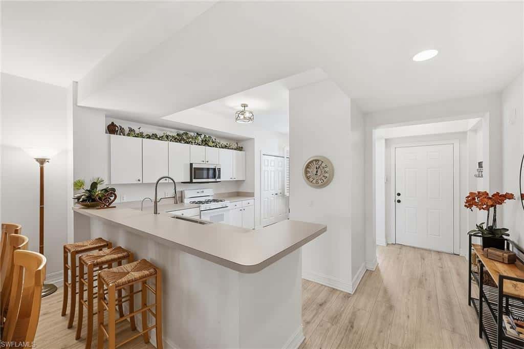 1886 Tarpon Bay Dr #204, Naples, photo 9
