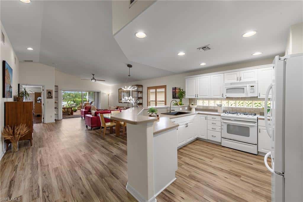 19703 Villa Rosa Loop, Estero, photo 12