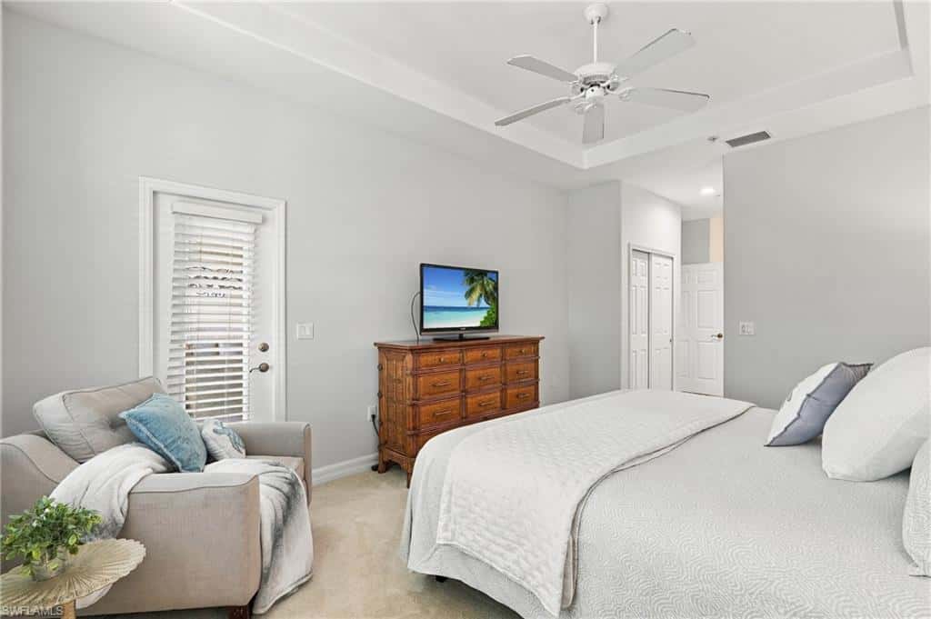 1112 Manor Lake Dr #202, Naples, photo 16