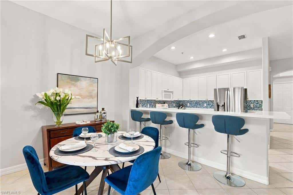 1112 Manor Lake Dr #202, Naples, photo 9