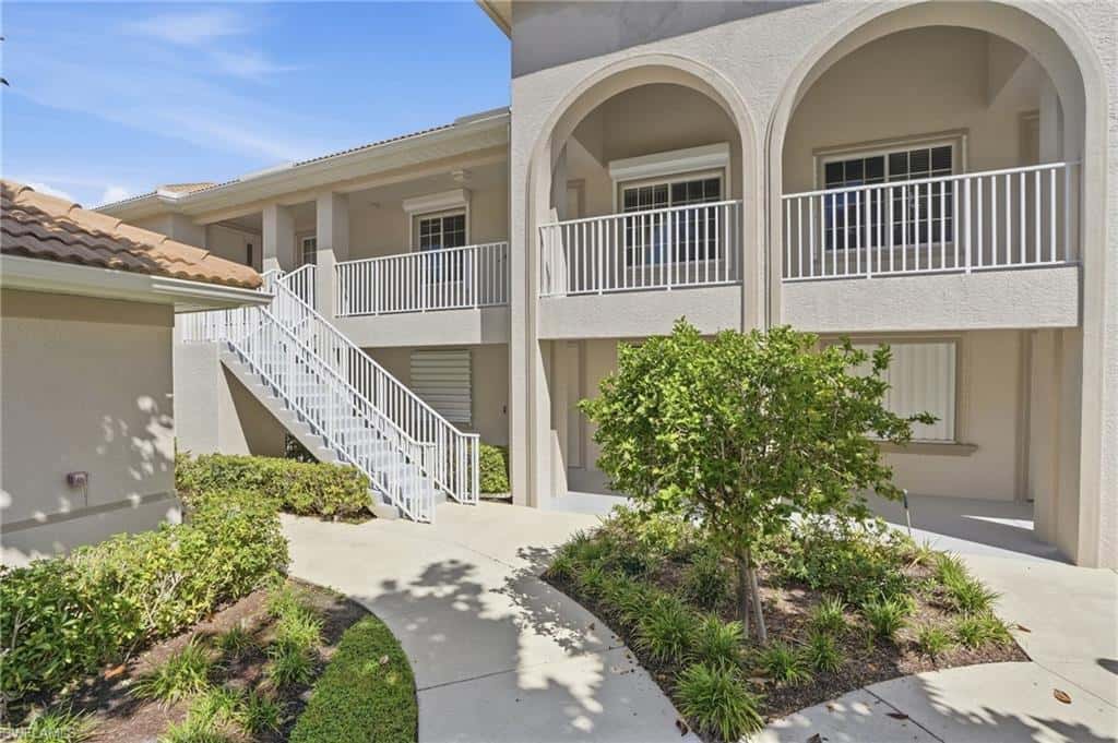 1112 Manor Lake Dr #202, Naples, photo 30