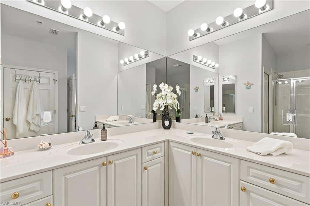 1112 Manor Lake Dr #202, Naples, photo 19