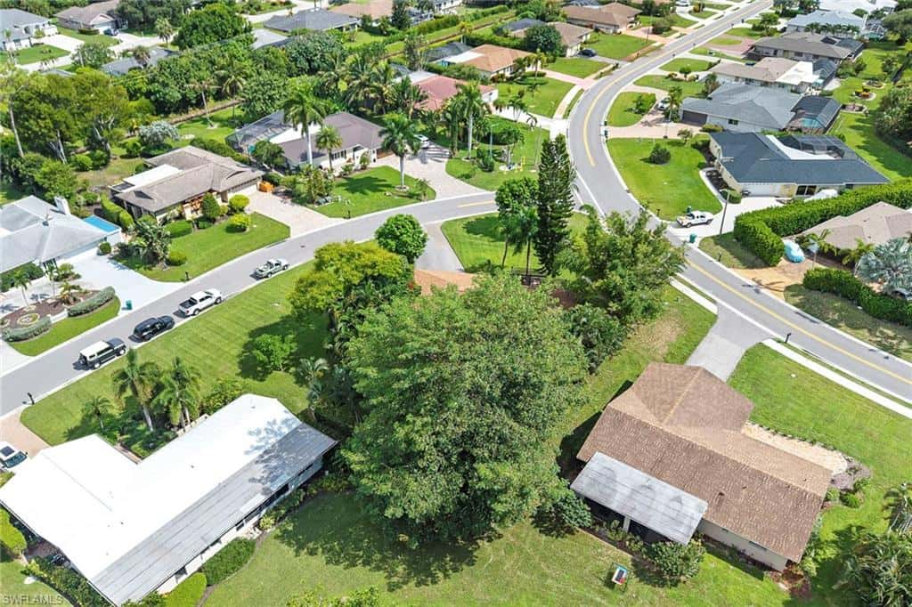 511 Eastwood Dr, Naples, photo 44