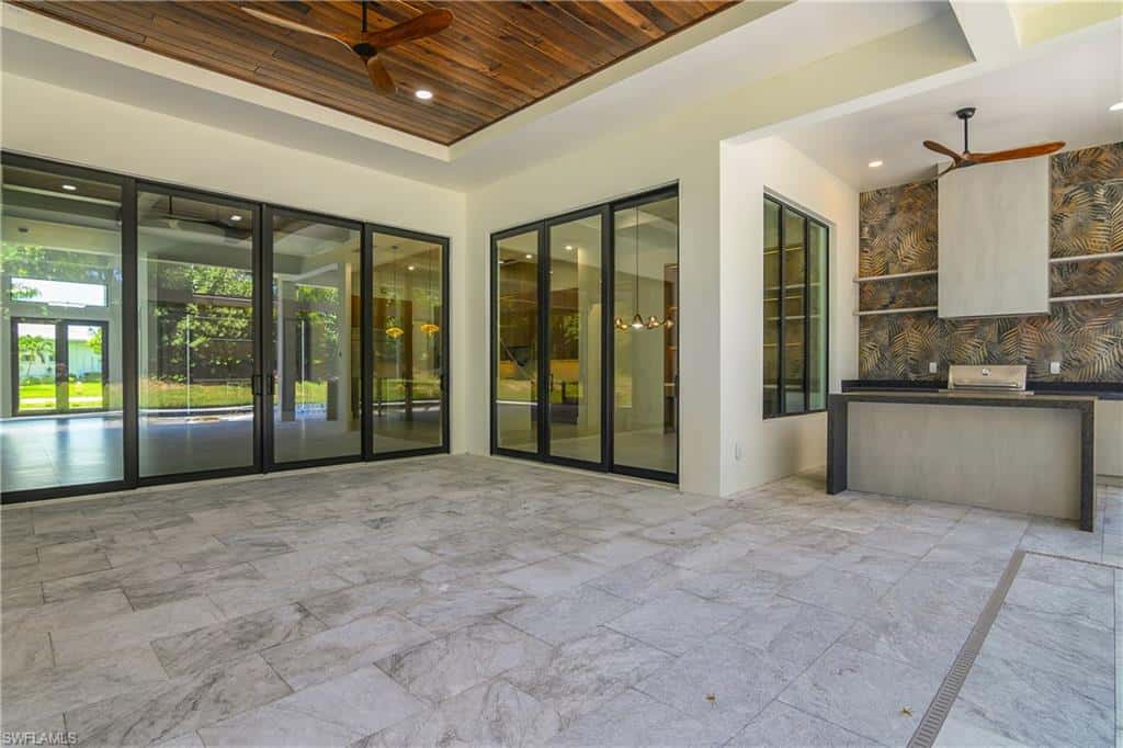 14318 Charthouse Cir, Naples, photo 43