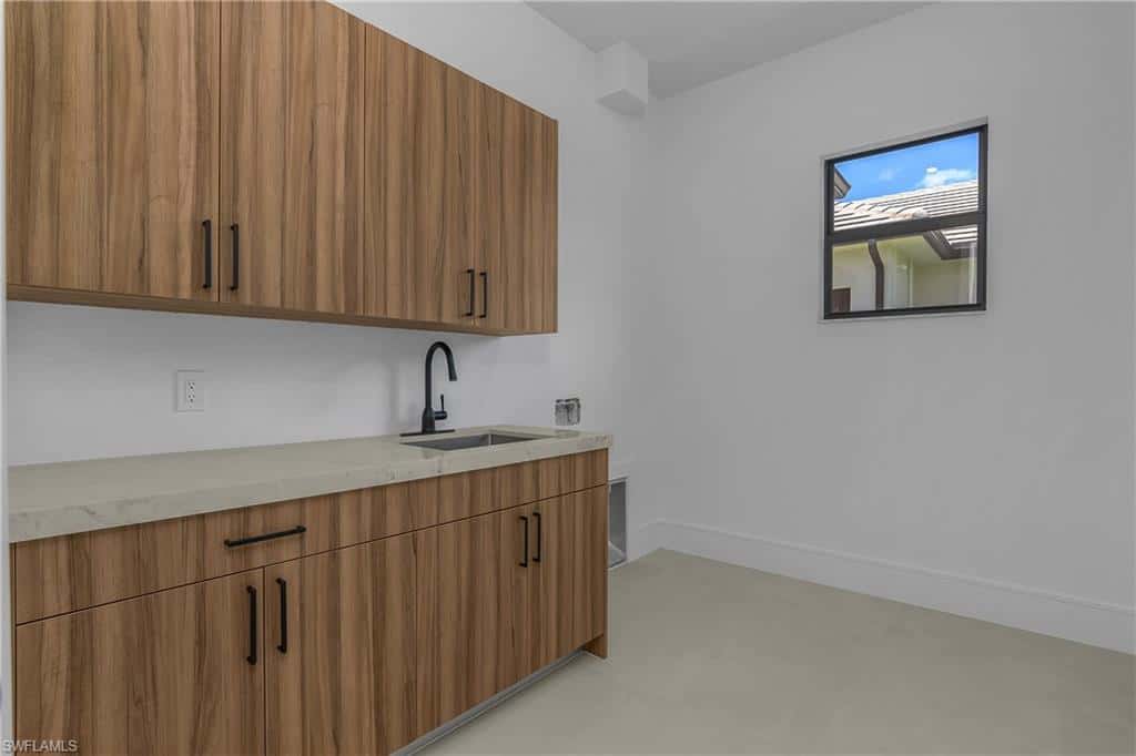 14318 Charthouse Cir, Naples, photo 39
