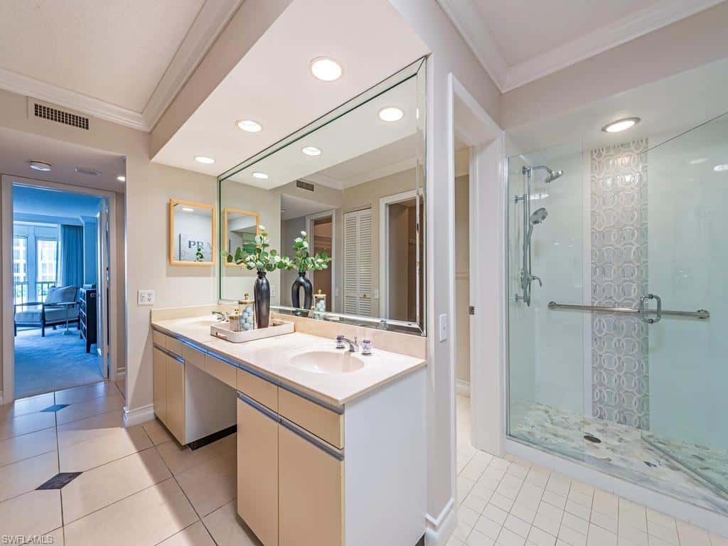 4401 Gulf Shore Blvd #604, Naples, photo 12