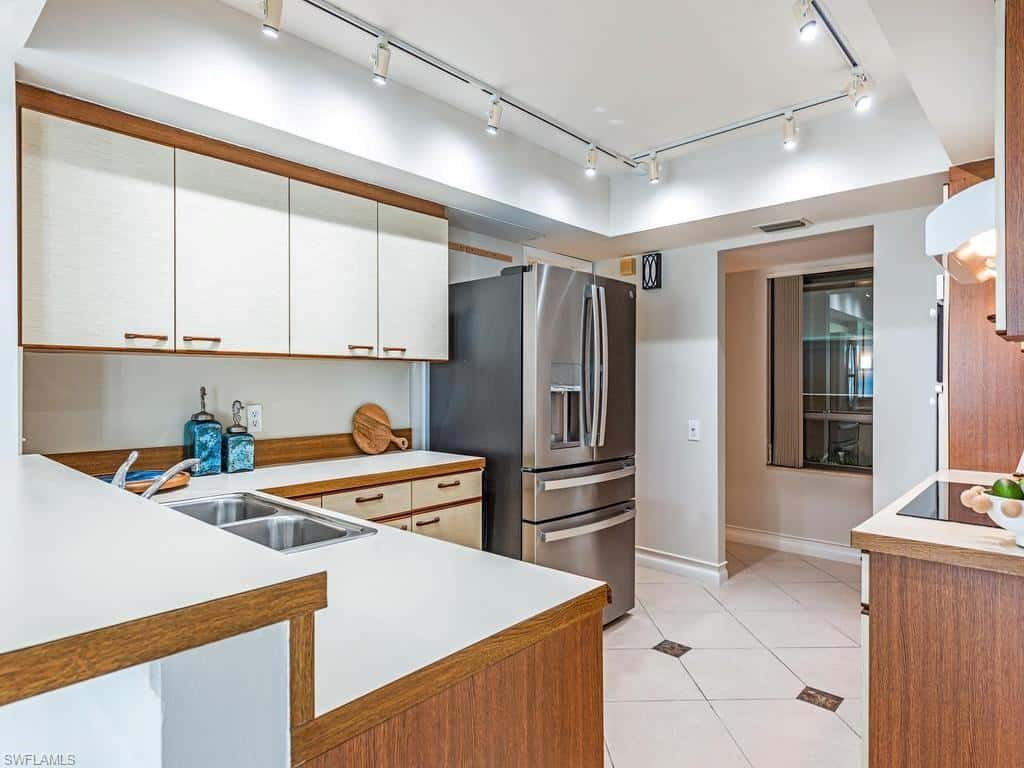 4401 Gulf Shore Blvd #604, Naples, photo 9