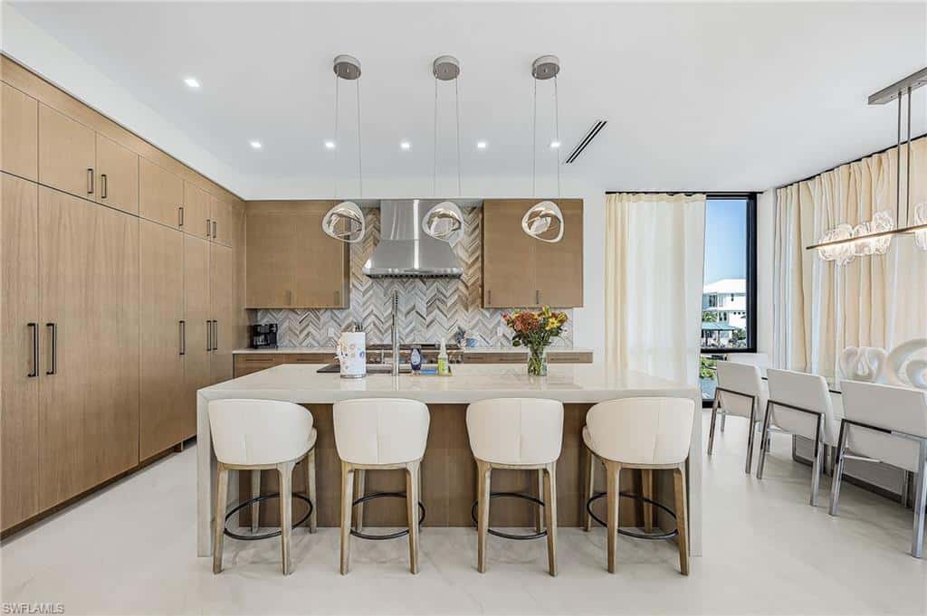 455 Palermo Cir, Fort Myers Beach, photo 13