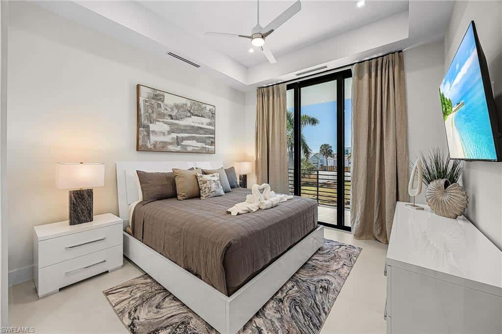 455 Palermo Cir, Fort Myers Beach, photo 15