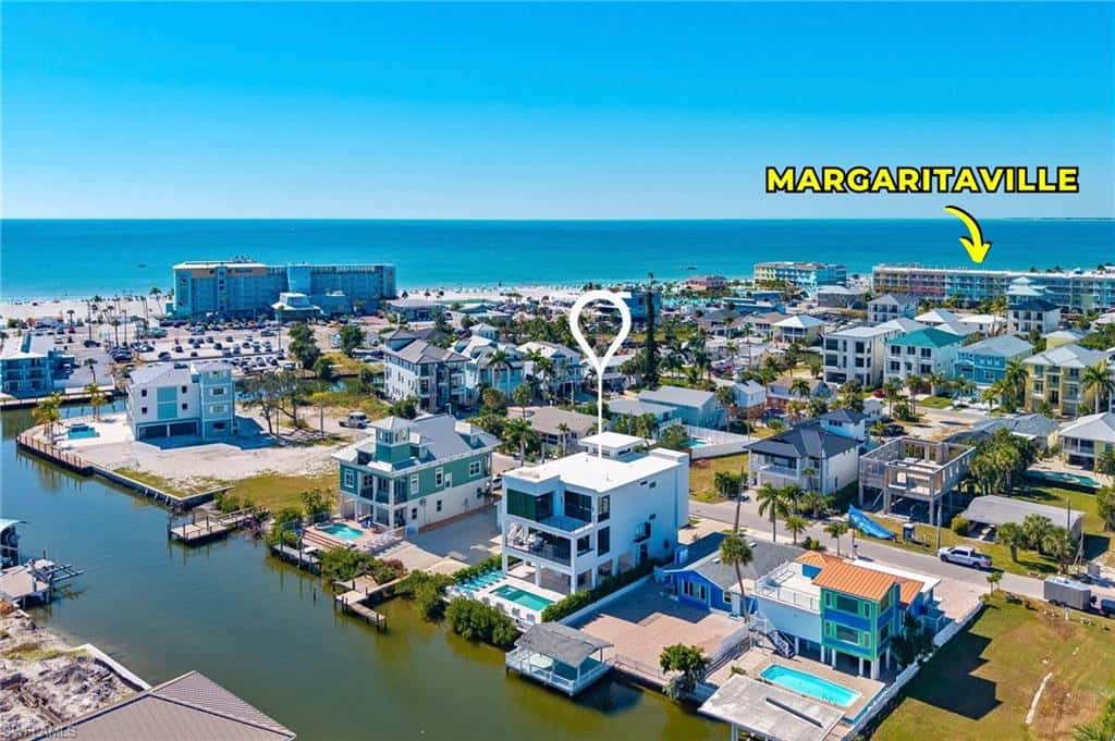 455 Palermo Cir, Fort Myers Beach, photo 4